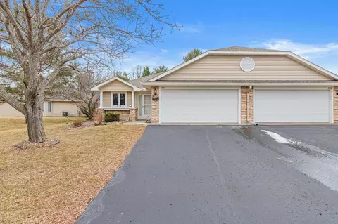 1138 Spruce Ct, New Richmond, WI 54017