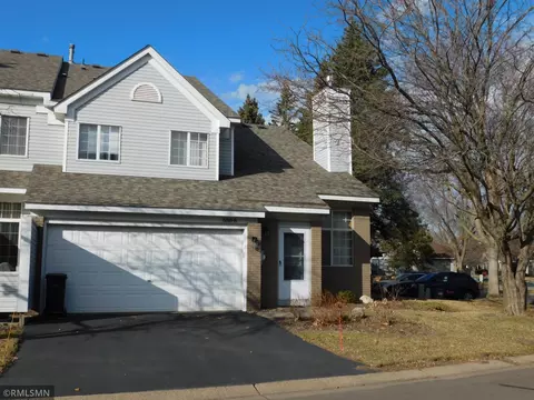 538 Lovell Ave #8, Roseville, MN 55113