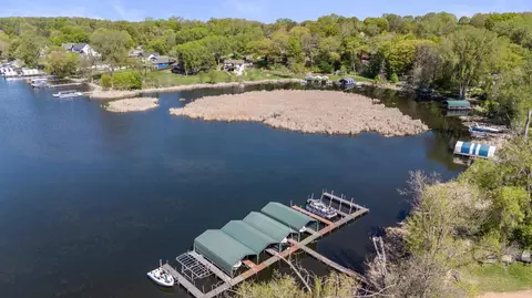 6300 Bayridge Rd, Mound, MN 55364
