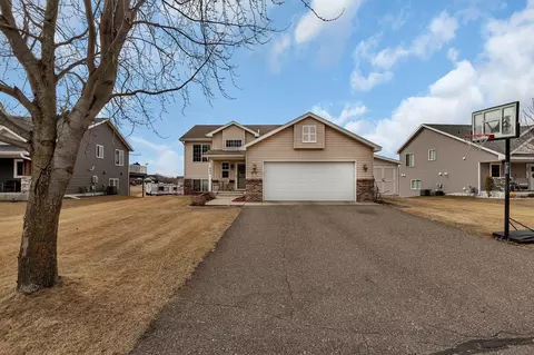 805 10th Ave NE, Rice, MN 56367