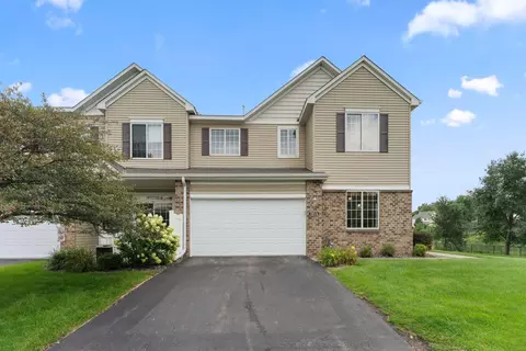 727 Maple Hills Dr #A, Maplewood, MN 55117