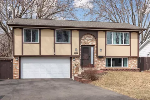 3207 Edgewood Ave N, Crystal, MN 55427