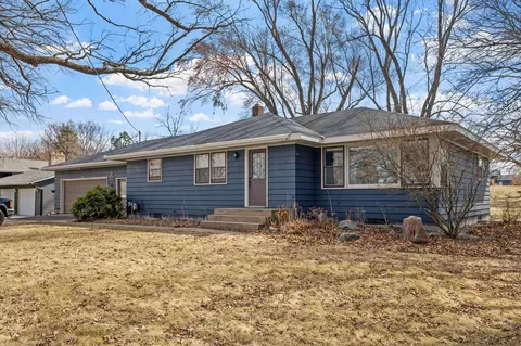 1120 W River St, Monticello, MN 55362