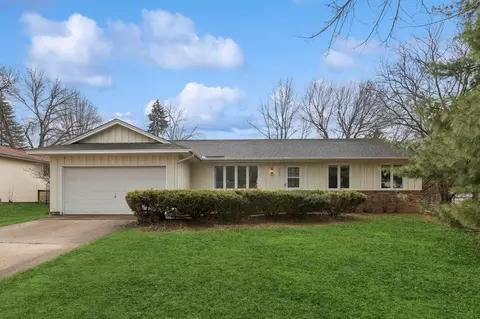 8485 Isle Ave S, Cottage Grove, MN 55016
