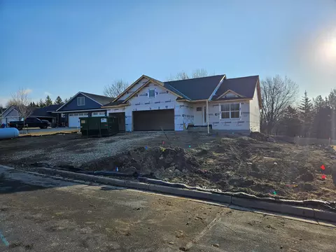 318 9th Ave NW, Lonsdale, MN 55046