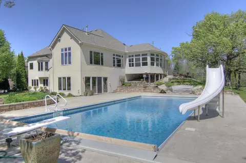 2324 Lacasse Ct, Lino Lakes, MN 55038
