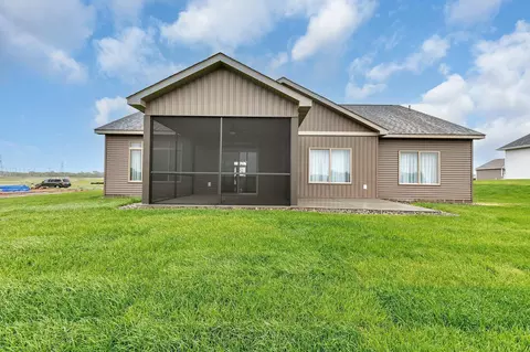 255 57th Ave SE, Saint Cloud, MN 56304 photo 3