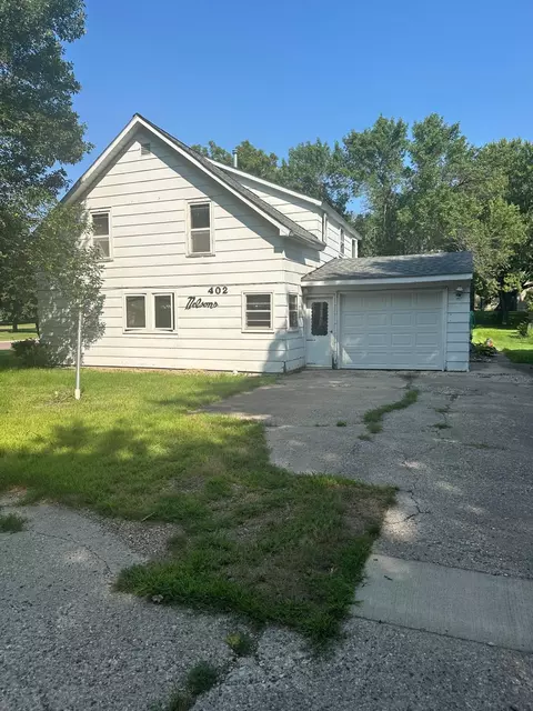 402 5th Ave, Mountain Lake, MN 56159