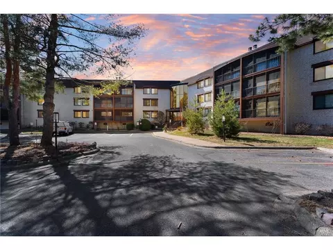 4710 58th Ave N #219, Crystal, MN 55429