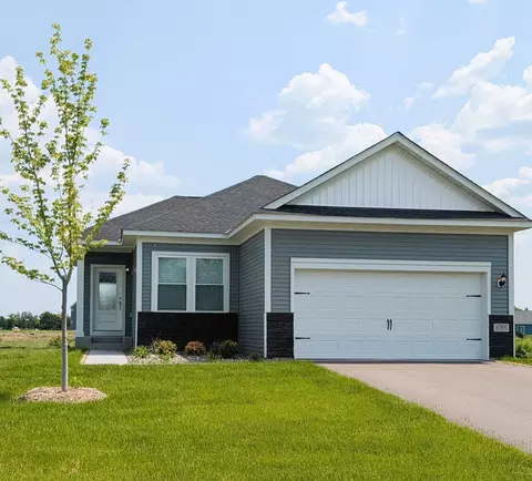 8395 Walnut St, Clear Lake, MN 55319