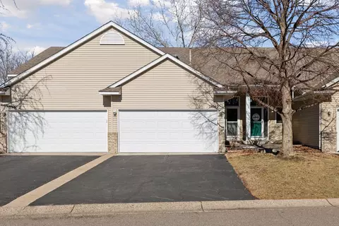 13140 Vintage St NW, Coon Rapids, MN 55448
