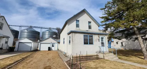 208 2nd Ave W, Lamberton, MN 56152