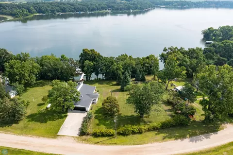 48676 Alder Dr, Pelican Rapids, MN 56572