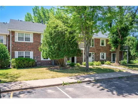 6317 Alderwood #A, Woodbury, MN 55125