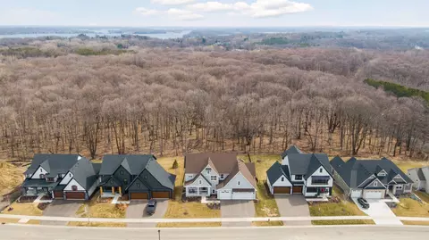 View/Area - 4590 Sunset Ln, Excelsior, MN 55331 photo 2 of 16