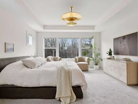 Bedroom - 4590 Sunset Ln, Excelsior, MN 55331 photo 3 of 6