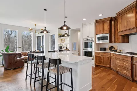 Kitchen - 4590 Sunset Ln, Excelsior, MN 55331 photo 2 of 8