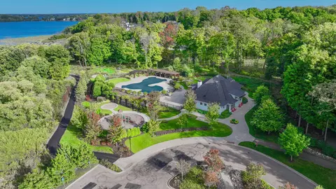 View/Area - 4590 Sunset Ln, Excelsior, MN 55331 photo 6 of 16