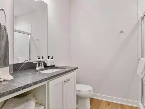 Bath - 4590 Sunset Ln, Excelsior, MN 55331 photo 2 of 6