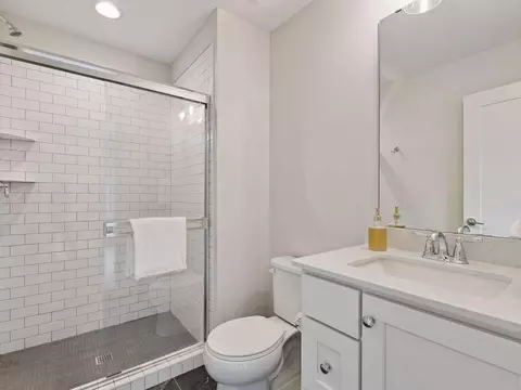 Bath - 4590 Sunset Ln, Excelsior, MN 55331 photo 6 of 6