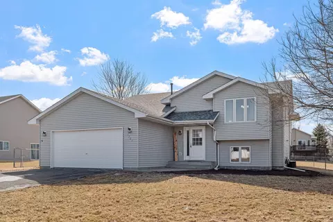 1702 15th St NE, Buffalo, MN 55313