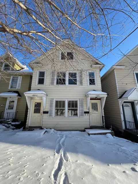 1210 E 5th St, Duluth, MN 55805