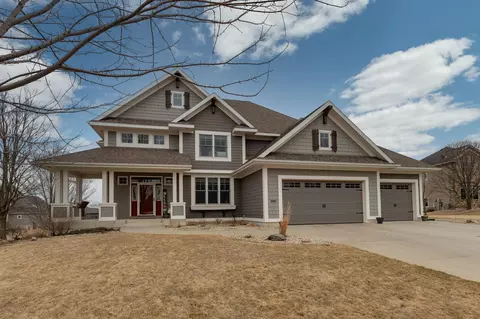 1050 Maplebeck Pl NE, Byron, MN 55920