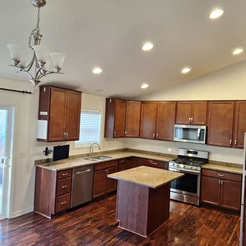 Kitchen - 1054 139th St E, Rosemount, MN 55068 photo 2 of 2