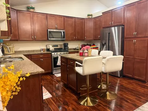 Kitchen - 1054 139th St E, Rosemount, MN 55068 photo 1 of 2