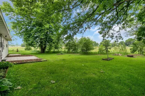424 1st St NE, Avon, MN 56310 photo 3