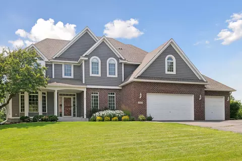 884 Saint Moritz, Victoria, MN 55386