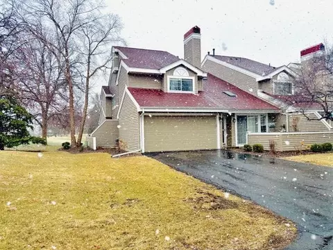 1960 Shenandoah Ct #E, Plymouth, MN 55447