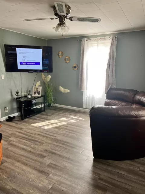 Living - 551 3rd St, Dawson, MN 56232 photo 2 of 2
