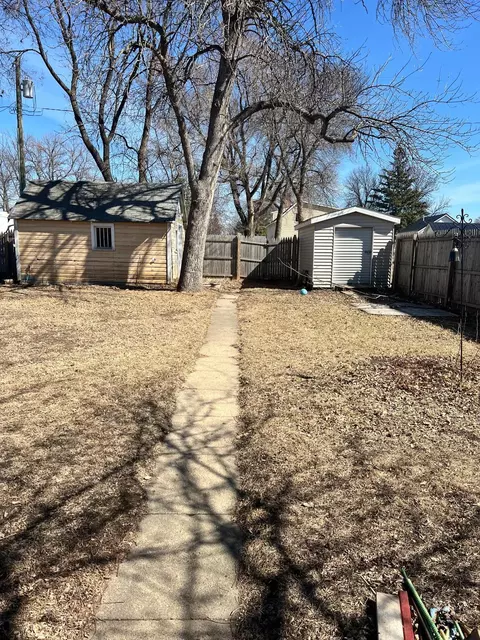 Exterior - 551 3rd St, Dawson, MN 56232 photo 4 of 4