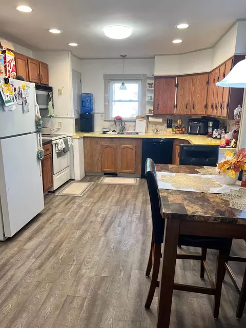 Kitchen - 551 3rd St, Dawson, MN 56232 photo 1 of 2