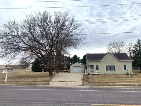 54 6th Ave SE, Winnebago, MN 56098