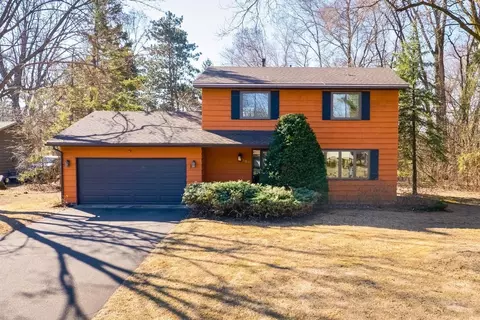 284 Jansa Dr, Shoreview, MN 55126