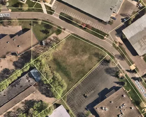 Nnn Holly Street, Coon Rapids, MN 55433
