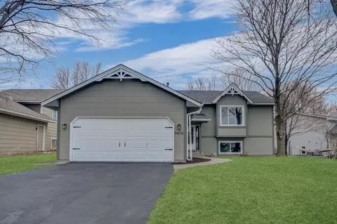 9474 Parkside Trl, Champlin, MN 55316