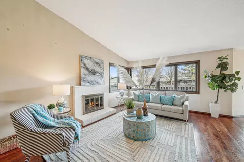 8080 Timber Lake Dr, Eden Prairie, MN 55347