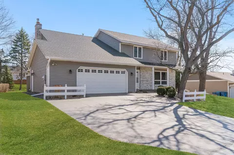 10325 Yukon Ave S, Bloomington, MN 55438