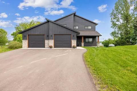 Exterior - 21070 Eagle Dr, Osakis, MN 56360 photo 5 of 13