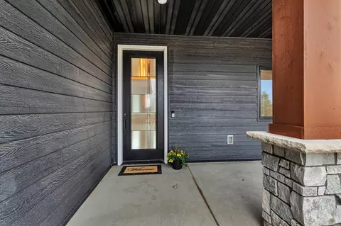 Exterior - 21070 Eagle Dr, Osakis, MN 56360 photo 3 of 13