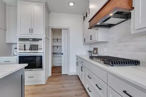 Kitchen - 21070 Eagle Dr, Osakis, MN 56360 photo 10 of 10