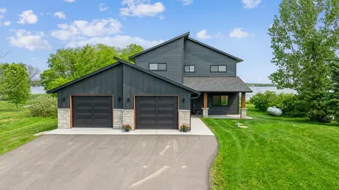 Exterior - 21070 Eagle Dr, Osakis, MN 56360 photo 4 of 13
