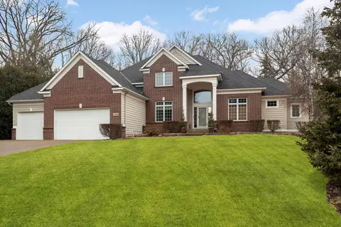 7699 128th St W, Apple Valley, MN 55124