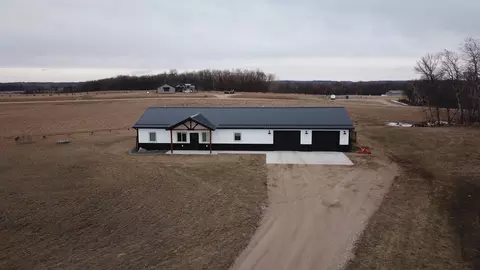 12661 Royal Oaks Rd, Lake Park, MN 56554