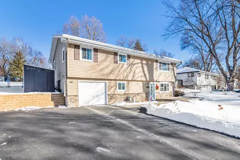 6768 Berkshire Ln N, Maple Grove, MN 55311
