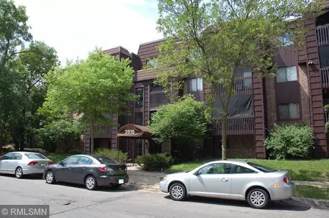 2610 Garfield Ave #306, Minneapolis, MN 55408