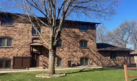 701 River Ave N #303, Sauk Rapids, MN 56379